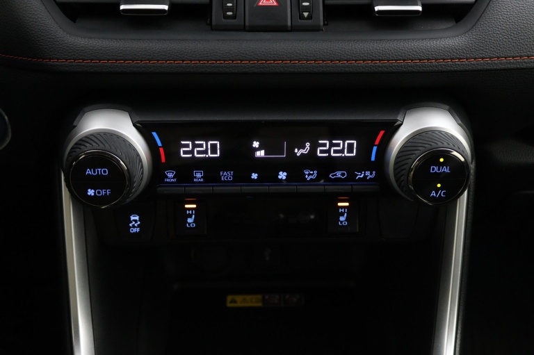 Toyota RAV4 - 2.5 Hybrid AWD 7