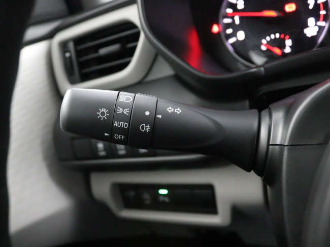 Suzuki Swift - 1.2 Comfort Smart Hybrid