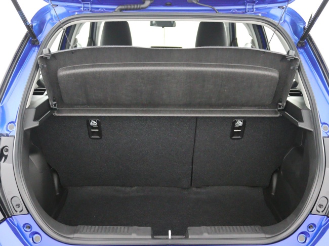 Suzuki Swift - 1.2 Comfort Smart Hybrid