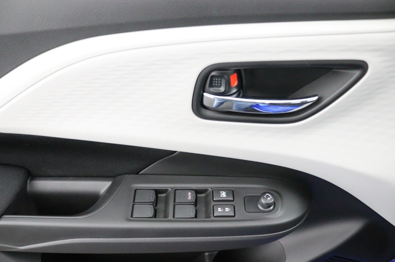 Suzuki Swift - 1.2 Comfort Smart Hybrid 30