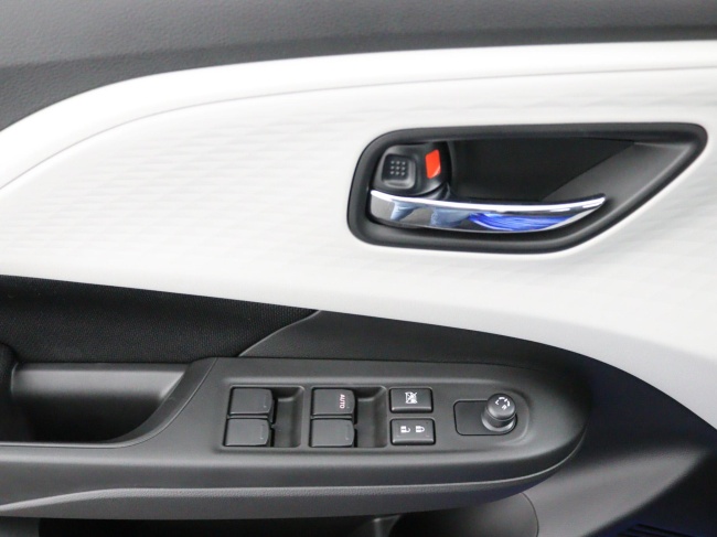 Suzuki Swift - 1.2 Comfort Smart Hybrid