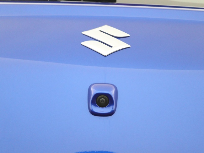 Suzuki Swift - 1.2 Comfort Smart Hybrid