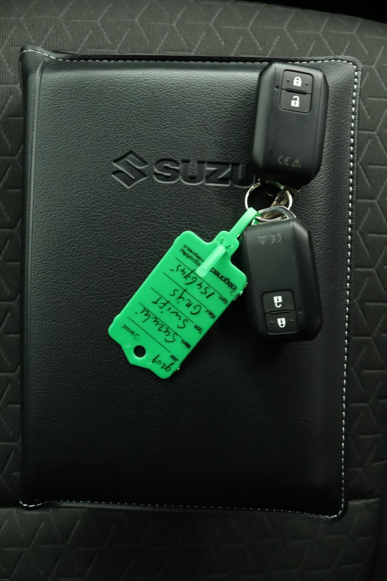 Suzuki Swift - 1.2 Select Smart Hybrid 11