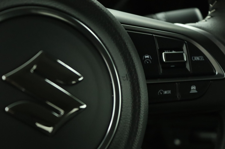 Suzuki Swift - 1.2 Select Smart Hybrid 21