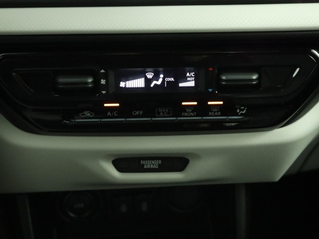 Suzuki Swift - 1.2 Select Smart Hybrid