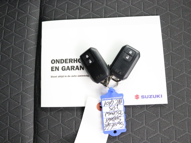 Suzuki Swift - 1.2 Style Smart Hybrid