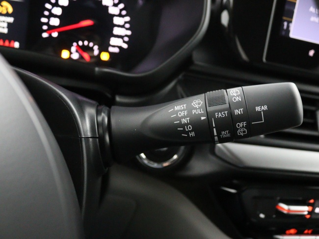 Suzuki Swift - 1.2 Style Smart Hybrid