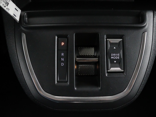 Toyota PROACE Electric Long Worker 75kWh - Standaard laadvermogen Electric Navigator met Bank