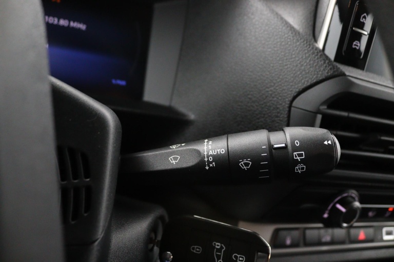 Toyota PROACE Electric Long Worker 75kWh - Standaard laadvermogen Electric Navigator met Bank 24