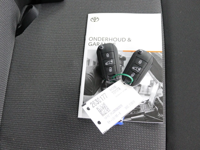 Toyota PROACE Electric Long Worker 75kWh - Standaard laadvermogen Electric Navigator met Bank