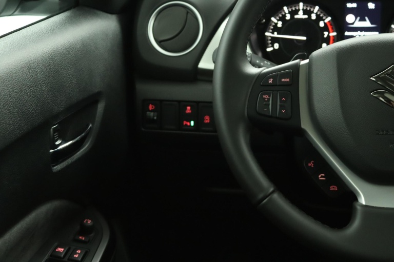 Suzuki Vitara - 1.4 Boosterjet Smart Hybrid Style 18