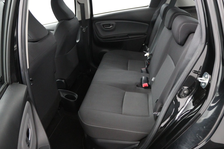 Toyota Yaris - 1.0 VVT-i Now 18