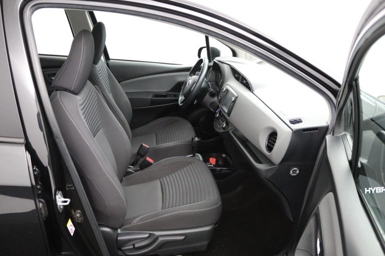 Toyota Yaris - 1.0 VVT-i Now 19