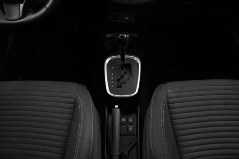 Toyota Yaris - 1.0 VVT-i Now 24