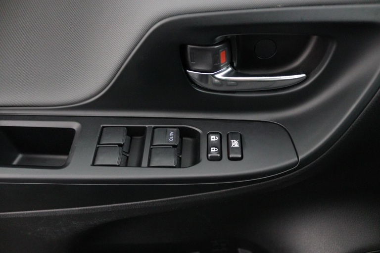 Toyota Yaris - 1.0 VVT-i Now 26