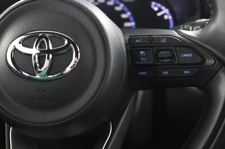 Toyota Yaris Cross - 1.5 Hybrid Dynamic 21