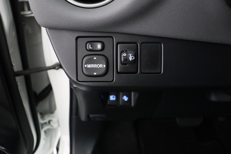 Toyota Yaris - 1.5 Hybrid Trend 30