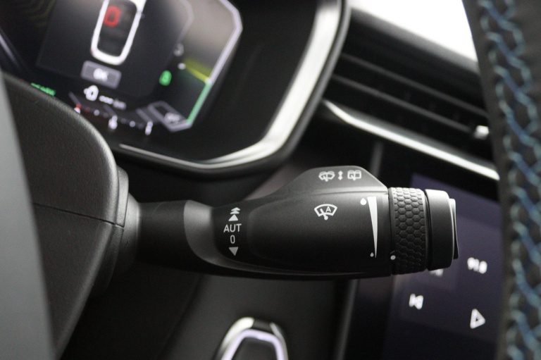 Lynk & Co 01 - 1.5 27