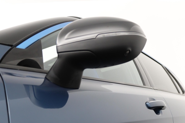 Lynk & Co 01 - 1.5 36