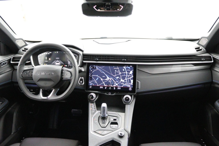 Lynk & Co 01 - 1.5 7