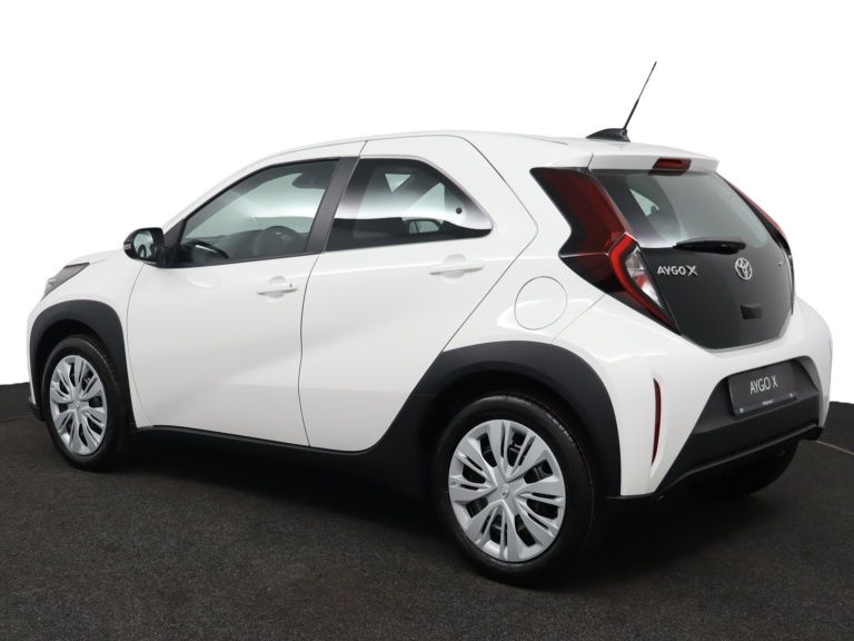 Toyota Aygo X - Hybrid 115 play 11
