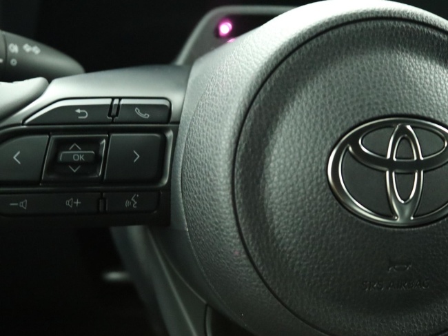 Toyota Aygo X - Hybrid 115 play