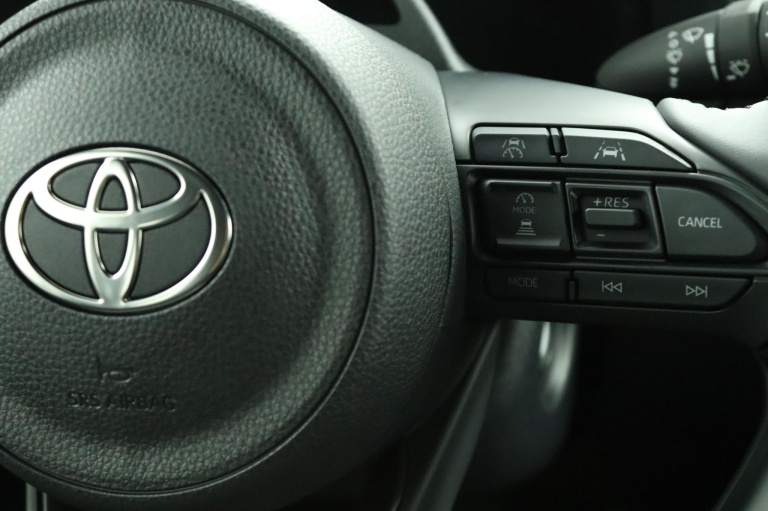 Toyota Aygo X - Hybrid 115 play 19