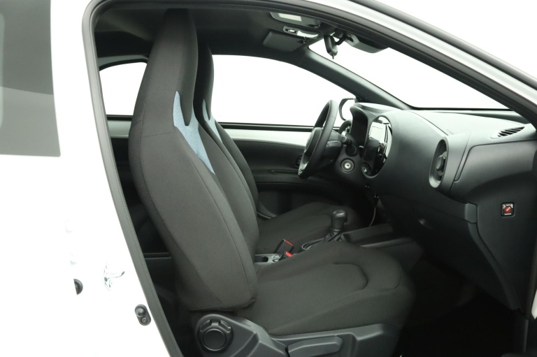 Toyota Aygo X - Hybrid 115 play 21