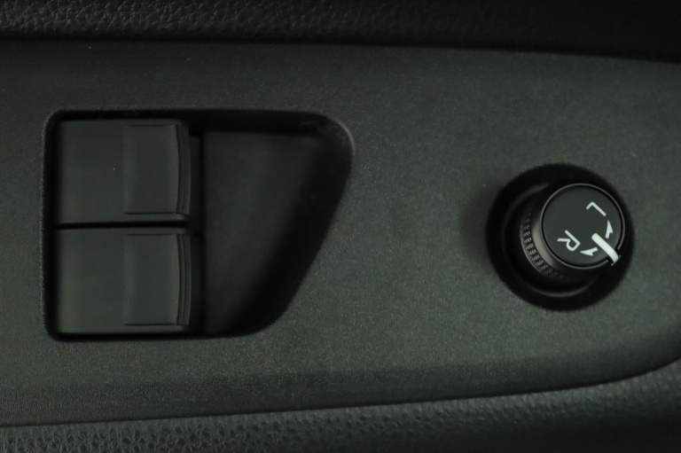 Toyota Aygo X - Hybrid 115 play 27