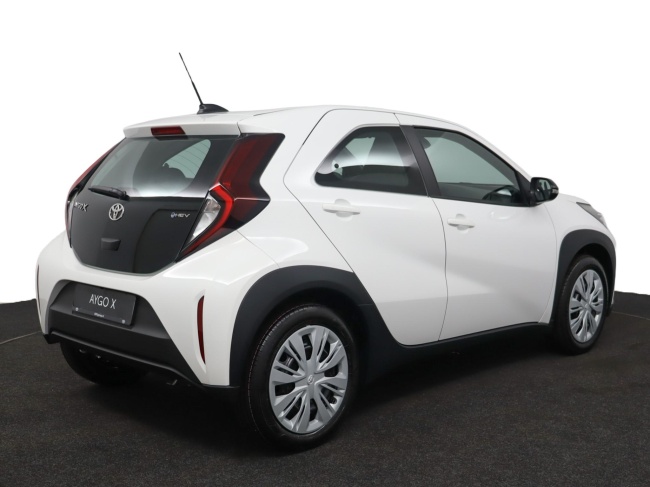Toyota Aygo X - Hybrid 115 play