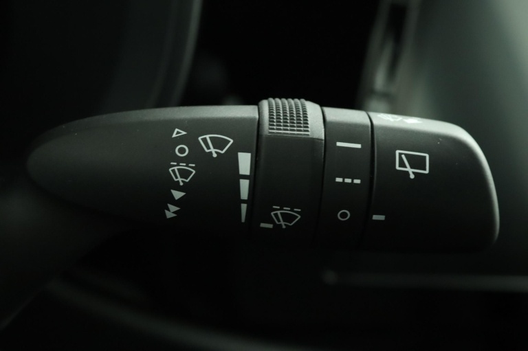 Toyota Aygo X - Hybrid 115 play 30