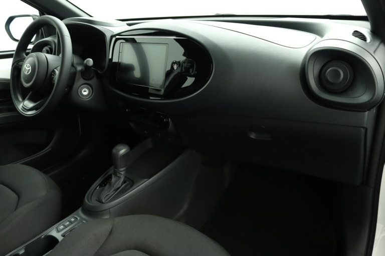 Toyota Aygo X - Hybrid 115 play 42