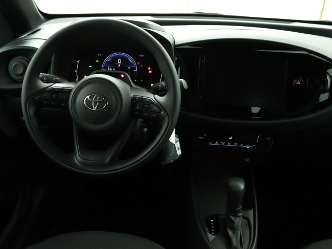 Toyota Aygo X - Hybrid 115 play