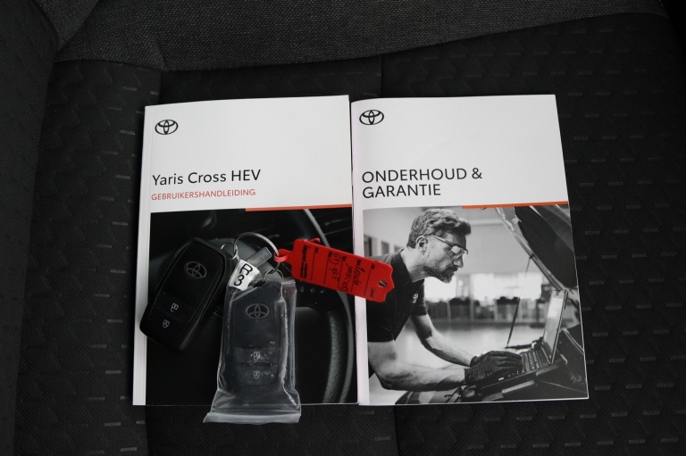 Toyota Yaris Cross - 1.5 Hybrid 115 First Edition 11