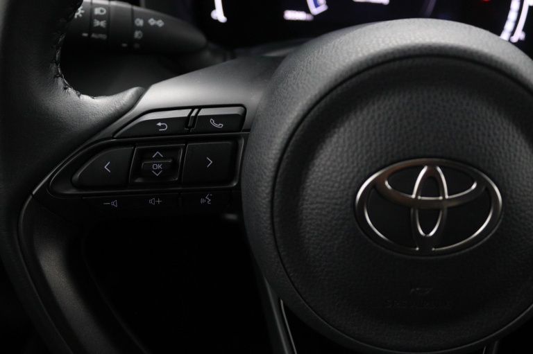 Toyota Yaris Cross - 1.5 Hybrid 115 First Edition 19