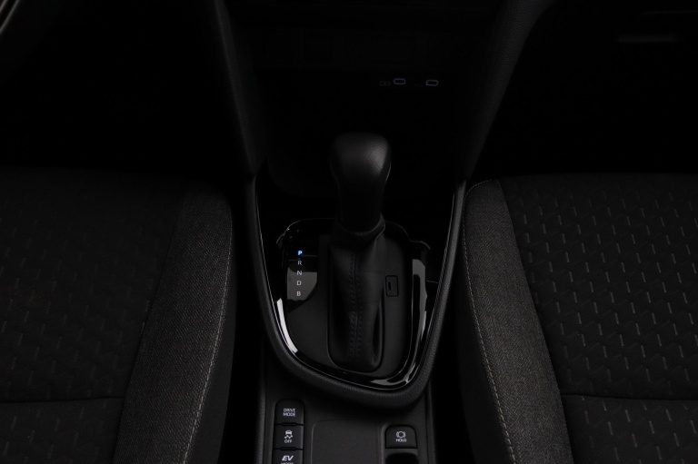 Toyota Yaris Cross - 1.5 Hybrid 115 First Edition 27