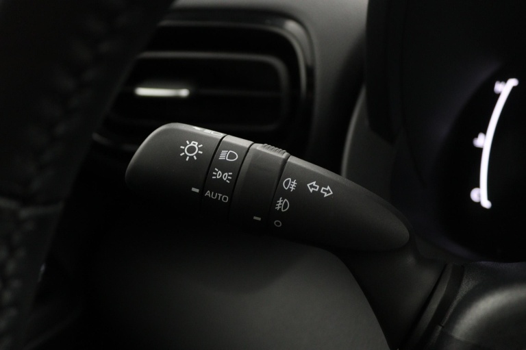 Toyota Yaris Cross - 1.5 Hybrid 115 First Edition 31