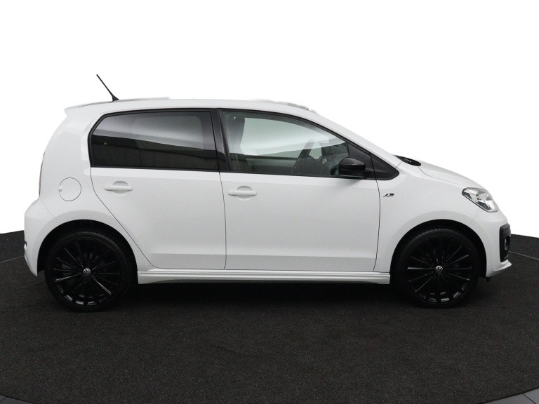 Volkswagen Up! - 1.0 R-Line 12