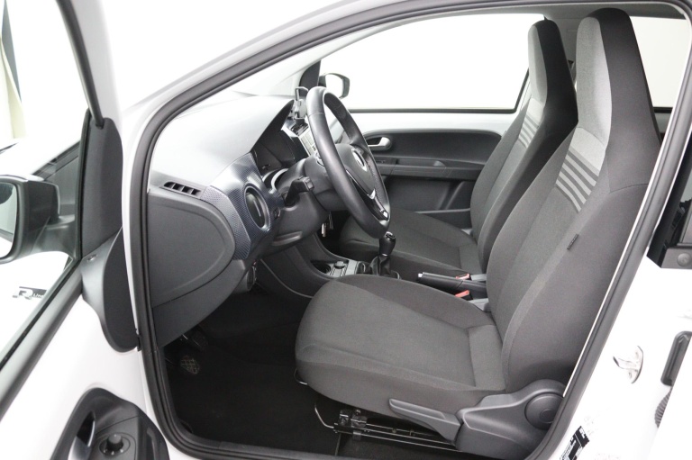 Volkswagen Up! - 1.0 R-Line 16