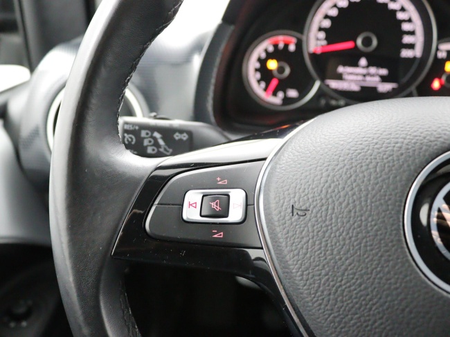 Volkswagen Up! - 1.0 R-Line