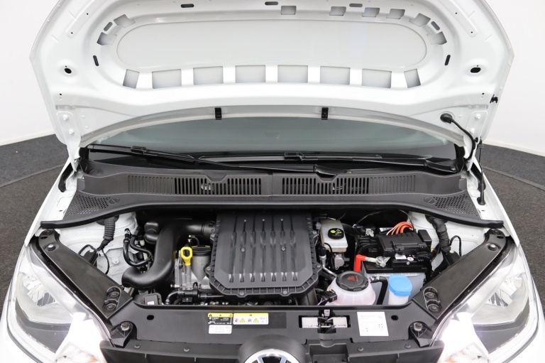 Volkswagen Up! - 1.0 R-Line 31