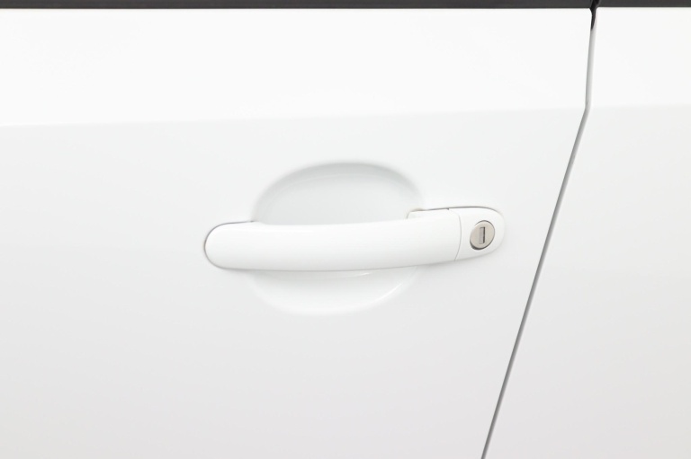 Volkswagen Up! - 1.0 R-Line 33