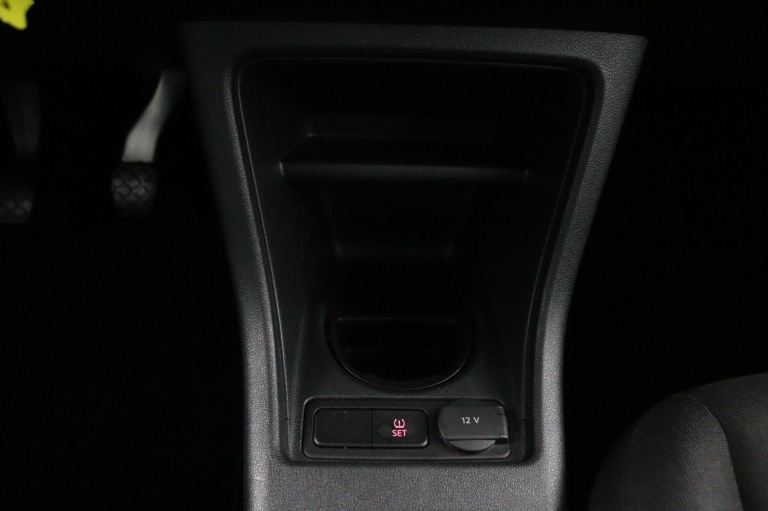 Volkswagen Up! - 1.0 R-Line 35