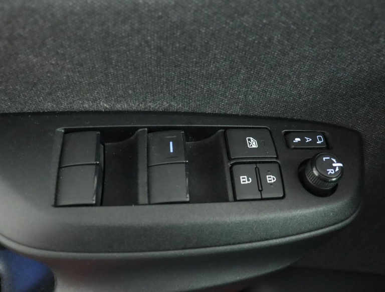 Toyota Yaris - 1.5 Hybrid Launch Edition 29