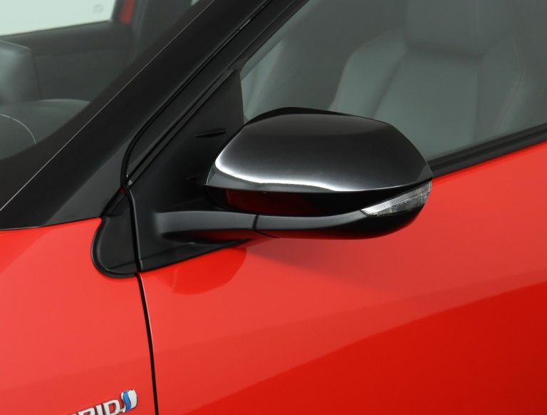 Toyota Yaris - 1.5 Hybrid Launch Edition 37