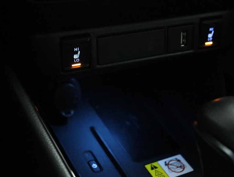 Toyota Yaris - 1.5 Hybrid Launch Edition 52