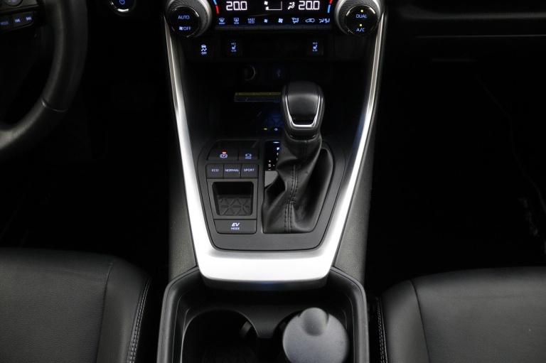 Toyota RAV4 - 2.5 Hybrid Executive 27