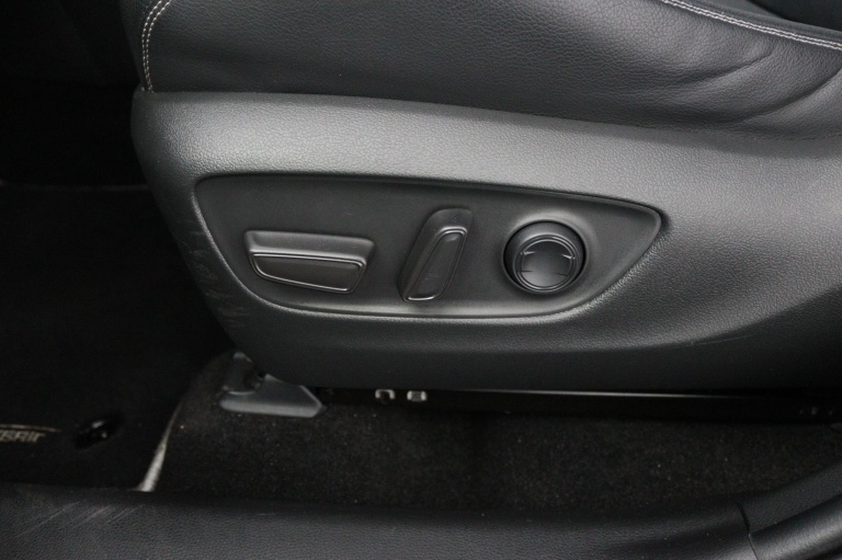 Toyota RAV4 - 2.5 Hybrid Executive 41