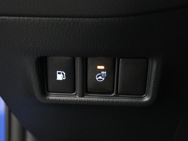 Toyota C-HR - 2.0 Hybrid Bi-Tone