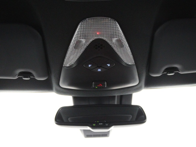 Toyota C-HR - 2.0 Hybrid Bi-Tone